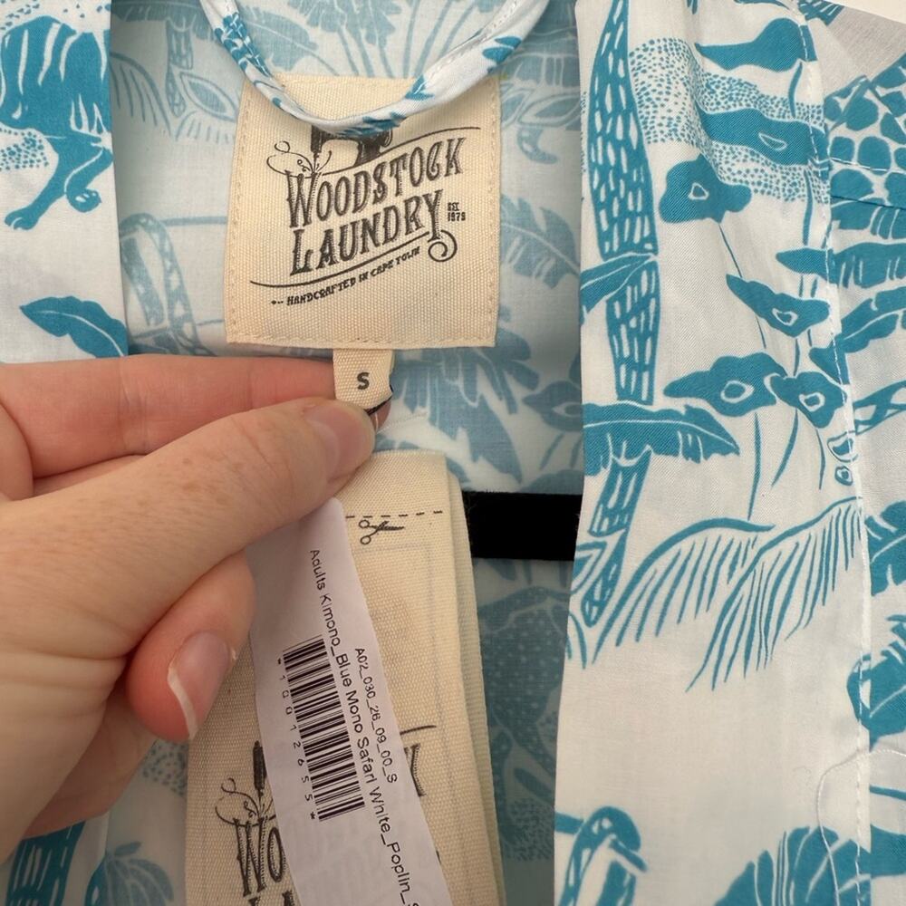 NWT NEW Woodstock Laundry BLUE MONO SAFARI ON WHITE Kimono Robe - Picture 7 of 9